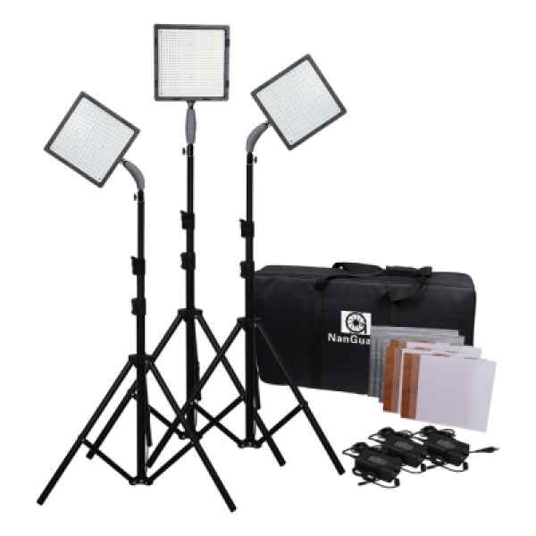 Kit de 3 luces LED con tripode y estuche | CN-576C 3KIT+T - NANGUANG-15677