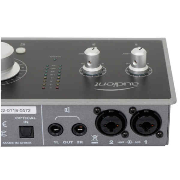 Interfaz de audio 10 en 4 | ID14 - AUDIENT-16132