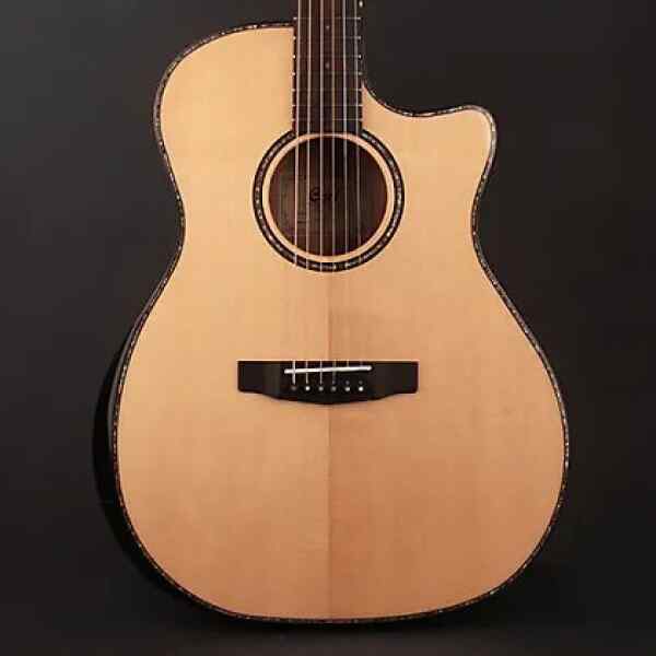 Guitarra Electroacustica con funda | GA-PF BEVEL NAT - CORT-18136