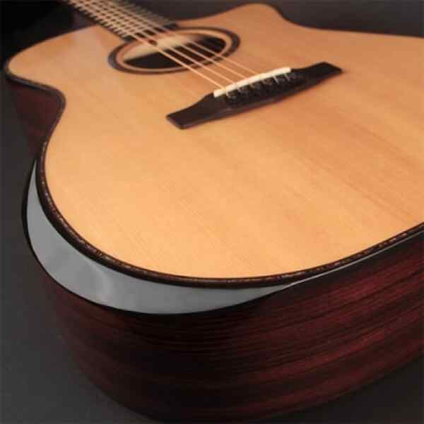 Guitarra Electroacustica con funda | GA-PF BEVEL NAT - CORT-18137