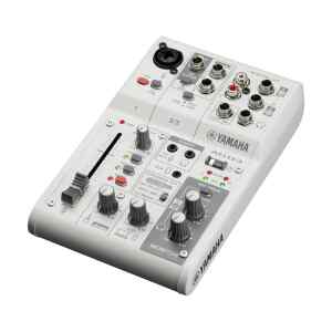 Consola de audio e interfaz de 3 canales e interfaz de audio USB | AG03MKII WH – Yamaha
