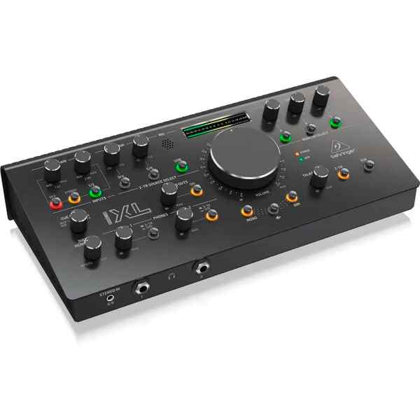 STUDIO-XL