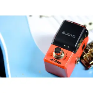 pedal de efecto overdrive joyo at drive ironman p/ guitarra