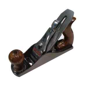 CEPILLO PARA CARPINTERO, GLOBAL, CORRUGADO No.3C, LARGO DE 9-1/4 PULGADAS, 235 MILIMETROS. MARCA STANLEY