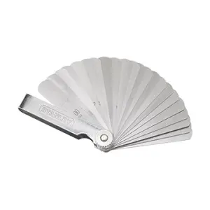 CALIBRADOR METRICO DE BUJIAS Y VALVULAS, 25 HOJAS. 0.0015, 0.002, 0.0025, 0.003, 0.0035, 0.004. MARCA STANLEY