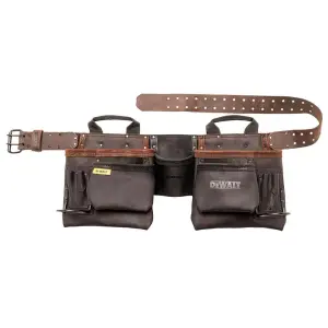 CARTUCHERA/PORTAHERRAMIENTAS/DELANTAL DE CUERO CON CINTURON AJUSTABLE, CON 11 COMPARTIMIENTOS. MARCA DEWALT