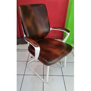 Silla de espera con brazos ejecutiva cafe ABM Silla de espera con brazos ejecutiva cafe ABM
